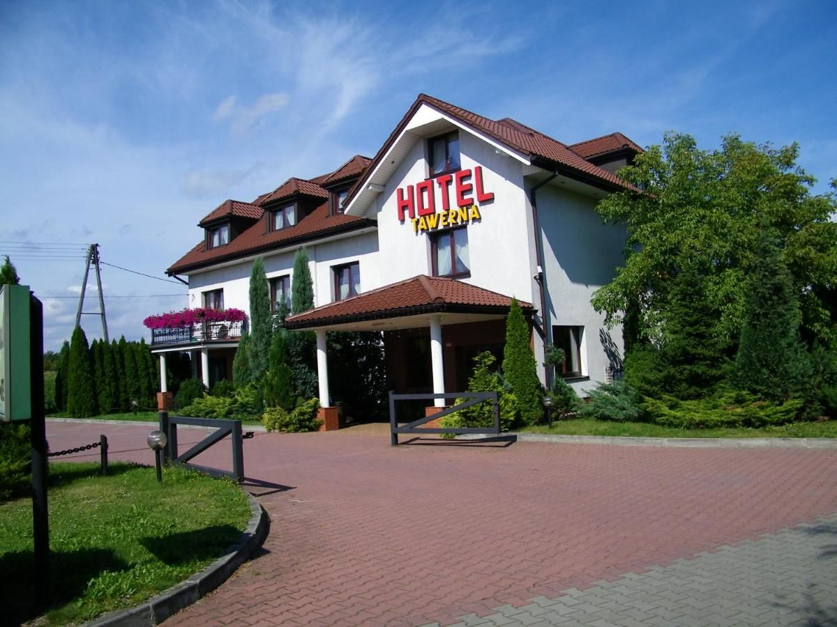 Отель Hotel Restauracja Tawerna Gliwice - ozonujemy pokoje Гливице